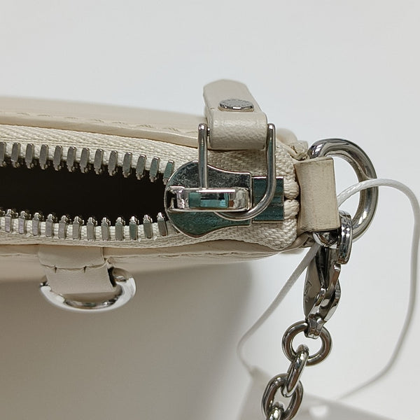 EASY POUCH ON STRAP Epi Beige