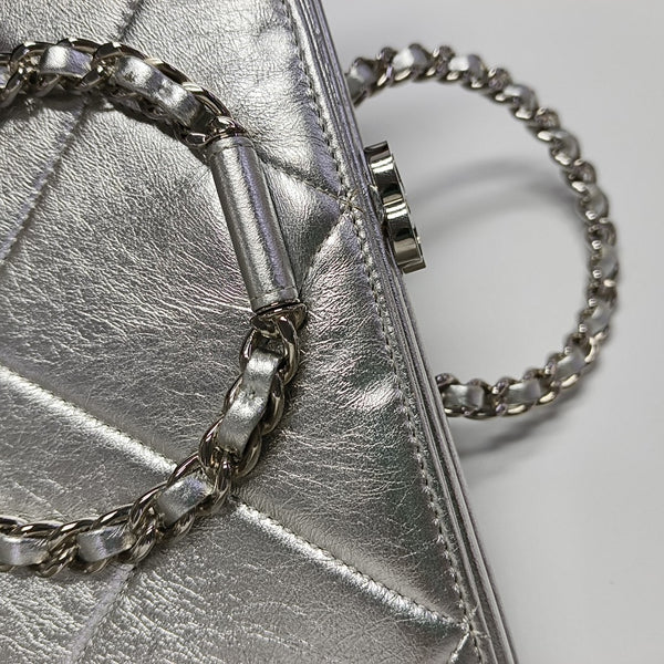 IN THE LOOP Quilted Lambskin Silver