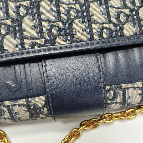 30 Montaigne Oblique Canvas Blue