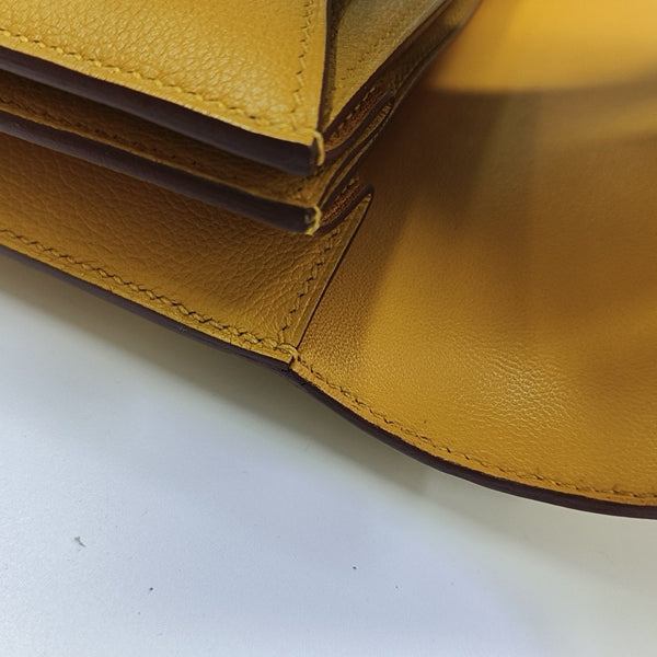 2002 20 Evercolor Yellow