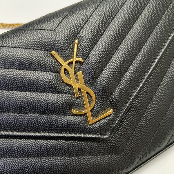 MONOGRAM Medium Chevron Calfskin Black