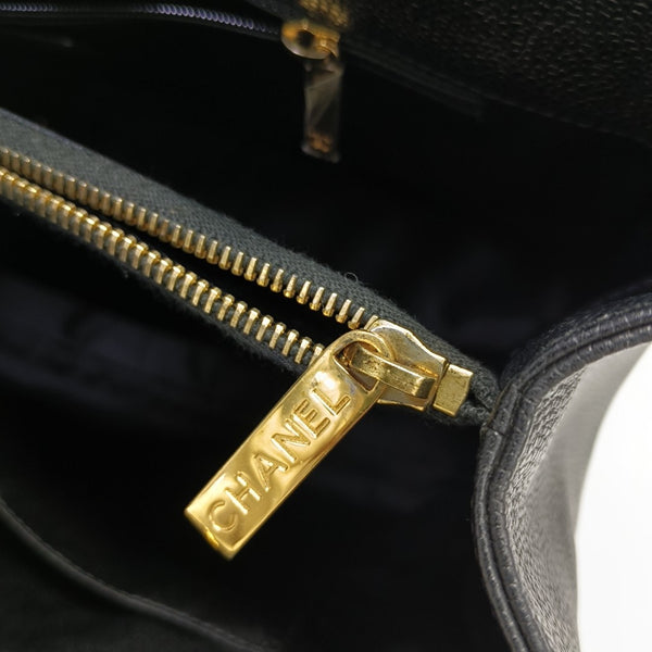 CHANEL GST Large Quilted Grained Calfskin Black