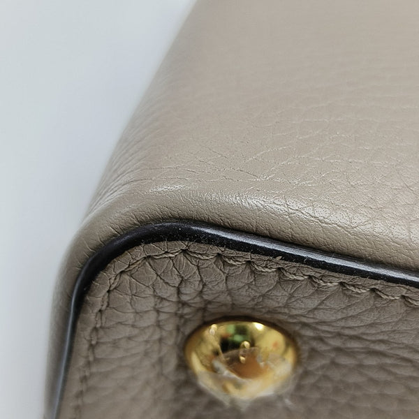 CAPUCINES MM Calfskin Gray