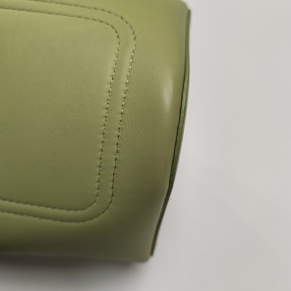 Pebble Bucket Calfskin Green