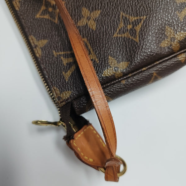 ACCESSOIRES Monogram Coated Canvas Brown