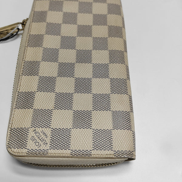 ZIPPY Damier Azur Coated Canvas White Wallet