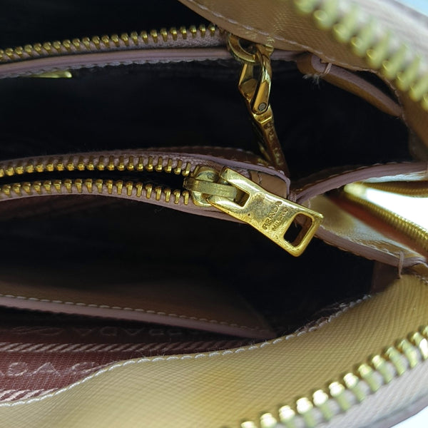 Authenticated pre-owned Promenade Saffiano Calfskin Yellow - Shoulder Bag at Looply