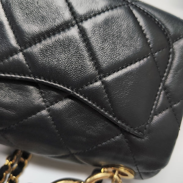 CHAIN INFINITY TOP HANDLE Mini Quilted Lambskin Black