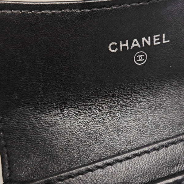 CLASSIC FLAP Quilted Lambskin Black Card Holder