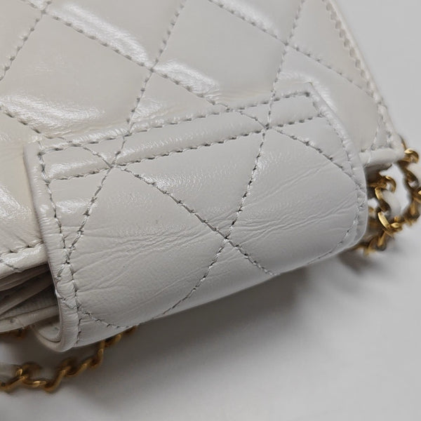 Authenticated pre-owned WOC Quilted Lambskin White - Shoulder Bag at Looply