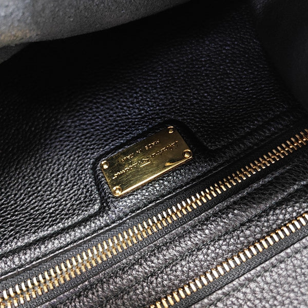 Amy Large Calfskin Black