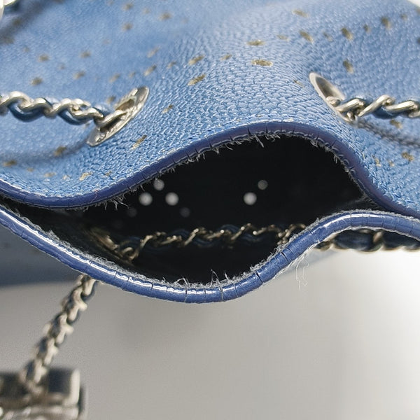 CC DRAWSTRING BUCKET Grained Calfskin Blue