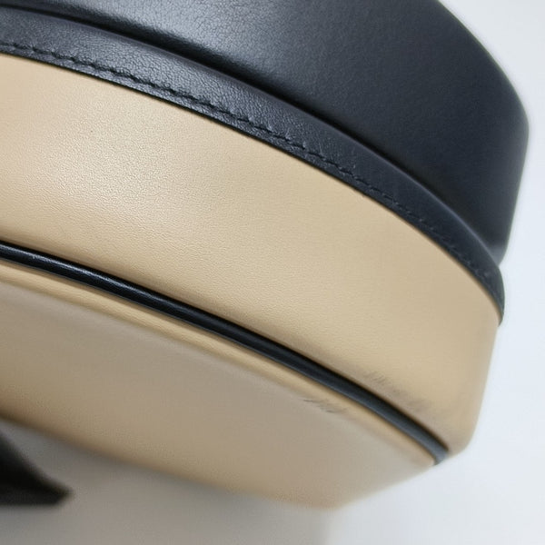 BOITE CHAPEAU PM Calfskin Beige