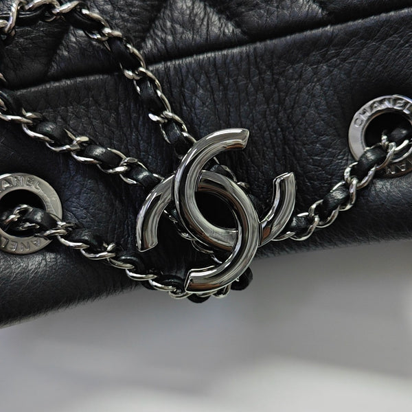 Chevron Deer Leather Shoulder Bag Black