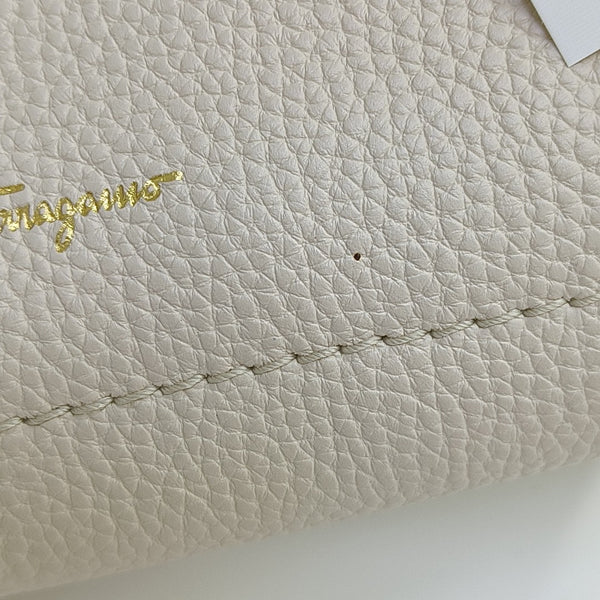 Amy Calfskin Beige