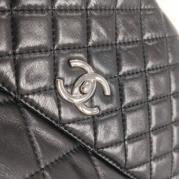 Quilted Calfskin Shoulder Bag Black