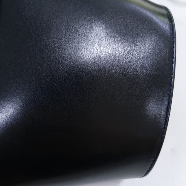 Vara Small Calfskin Black