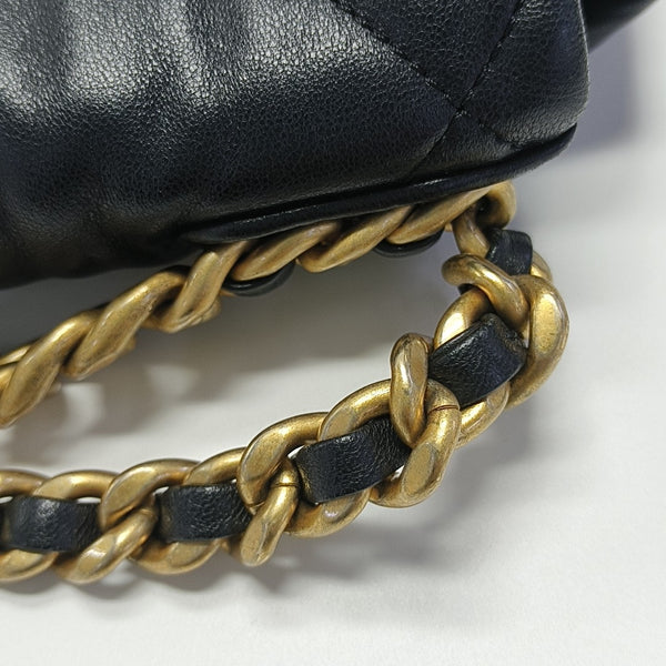 CHANEL 19 Small Quilted Lambskin Black