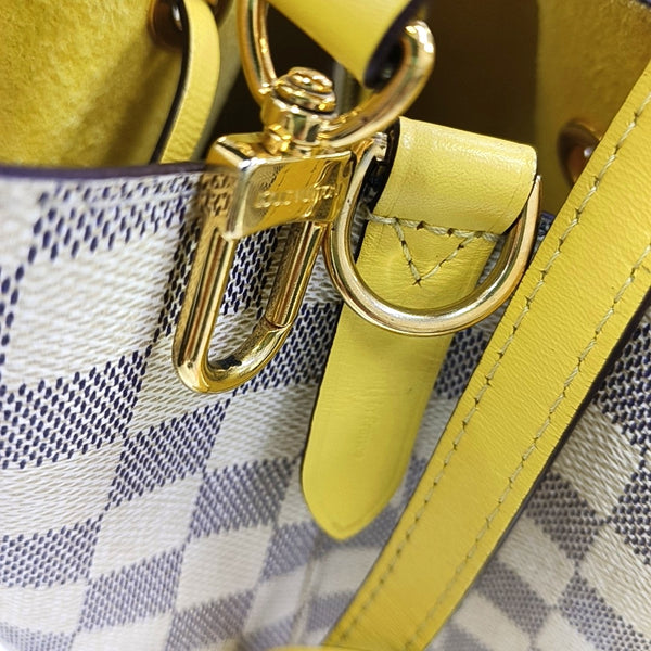 NÉONOÉ MM Damier Azur Coated Canvas White