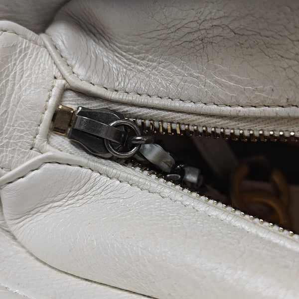GABRIELLE Small Chevron Calfskin White