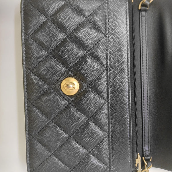 Quilted Grained Calfskin Shoulder Bag Black