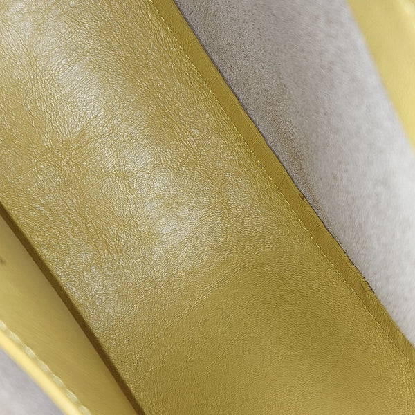 Kiss Small Calfskin Yellow