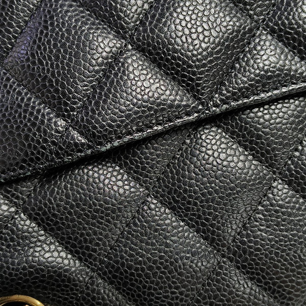 CLASSIC FLAP Maxi Quilted Grained Calfskin Black
