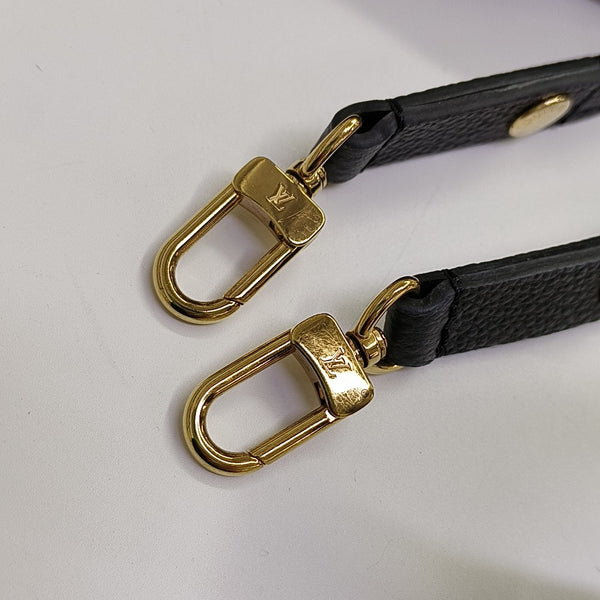 IVY Monogram Calfskin Black