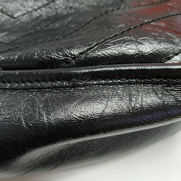 NIKI Medium Chevron Calfskin Black