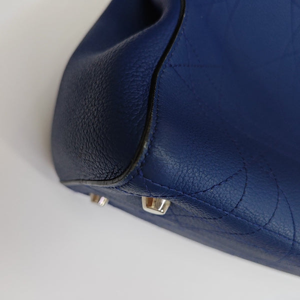 Nwts Ultra Med Cannage Calfskin Blue