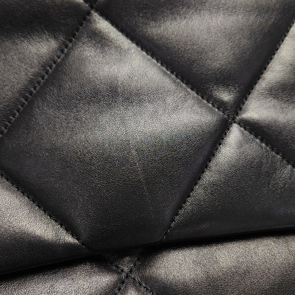 CHANEL 19 Medium Quilted Lambskin Black