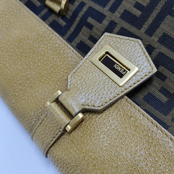 Canvas Brown