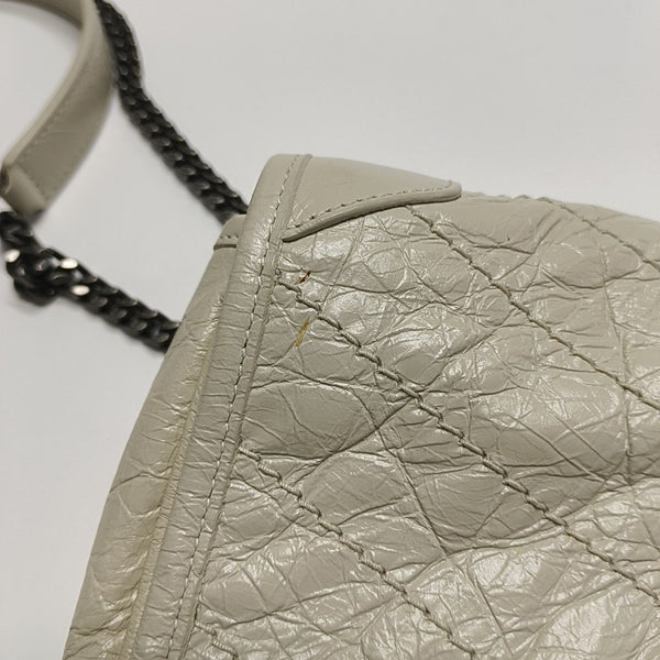 Authenticated pre-owned NIKI Mini Chevron, Quilted Calfskin White - Shoulder Bag at Looply