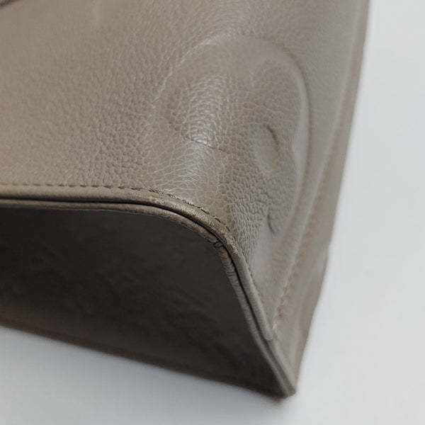 ONTHEGO MM Monogram Calfskin Gray
