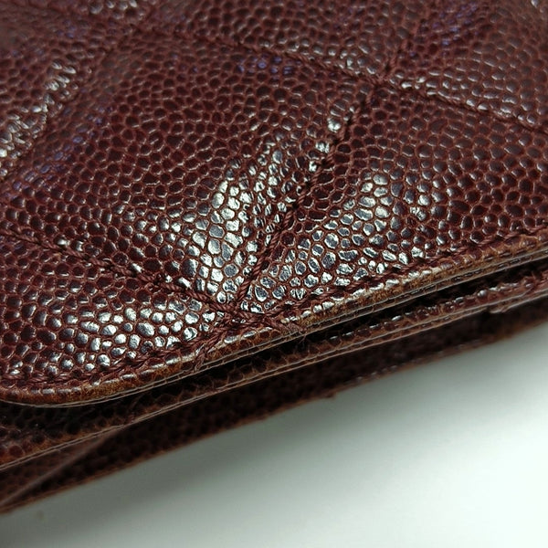 Authenticated pre-owned CLASSIC FLAP Quilted Grained Calfskin Red - Shoulder Bag at Looply