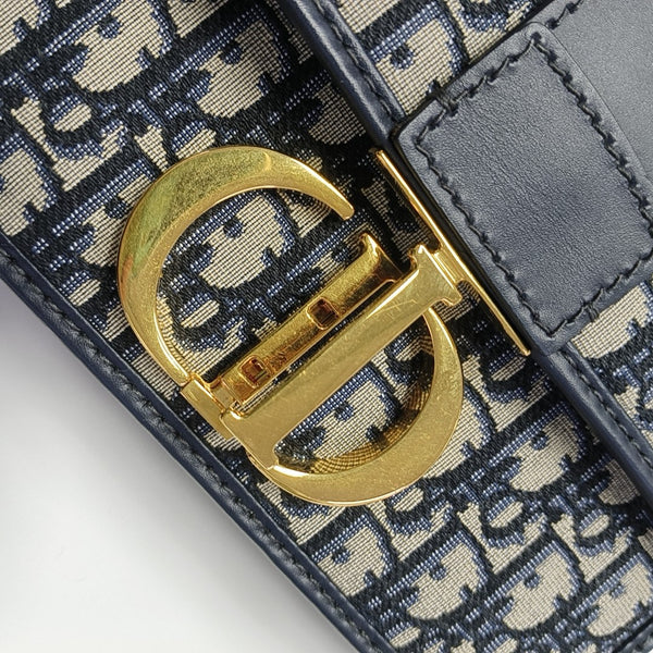 30 Montaigne Oblique Canvas Blue