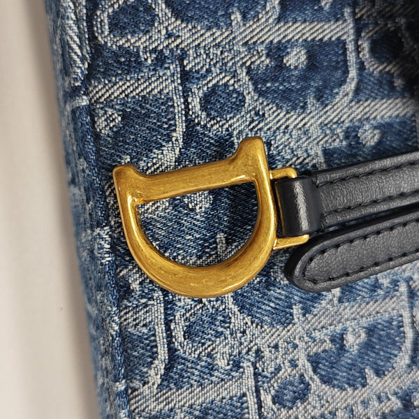 Saddle Medium Oblique Denim Blue