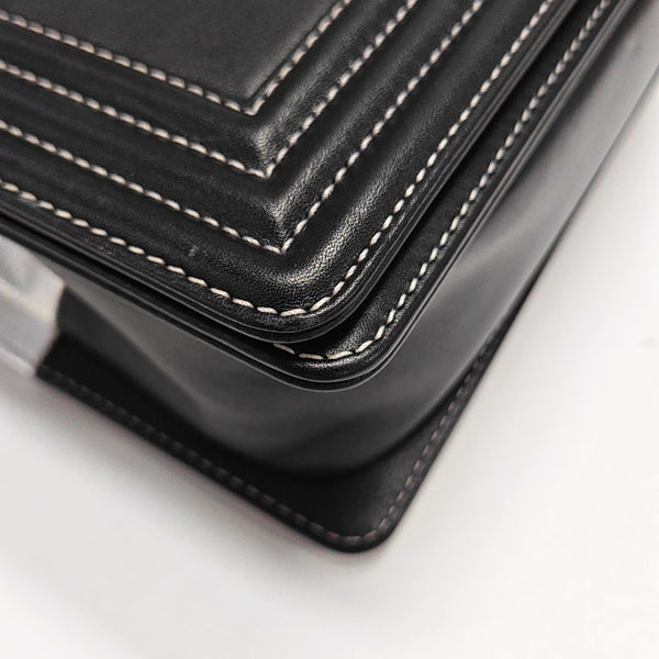 Authenticated pre-owned BOY CHANEL Medium Calfskin Black - Shoulder Bag at Looply