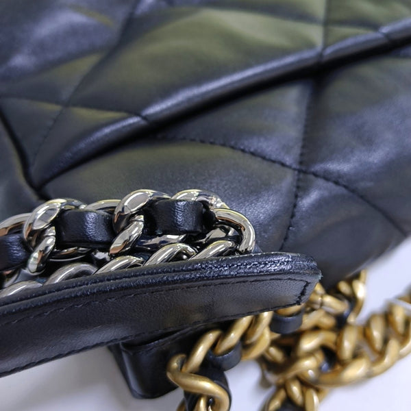 CHANEL 19 Small Quilted Lambskin Black