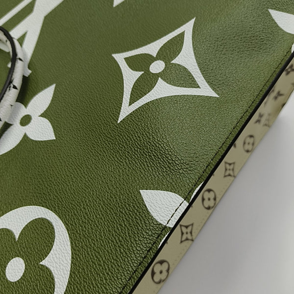 ONTHEGO GM Monogram Coated Canvas Multicolor