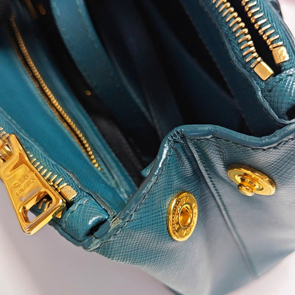Authenticated pre-owned Galleria Calfskin Blue - Shoulder Bag at Looply