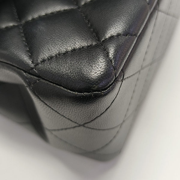 CLASSIC FLAP Mini Quilted Lambskin Black