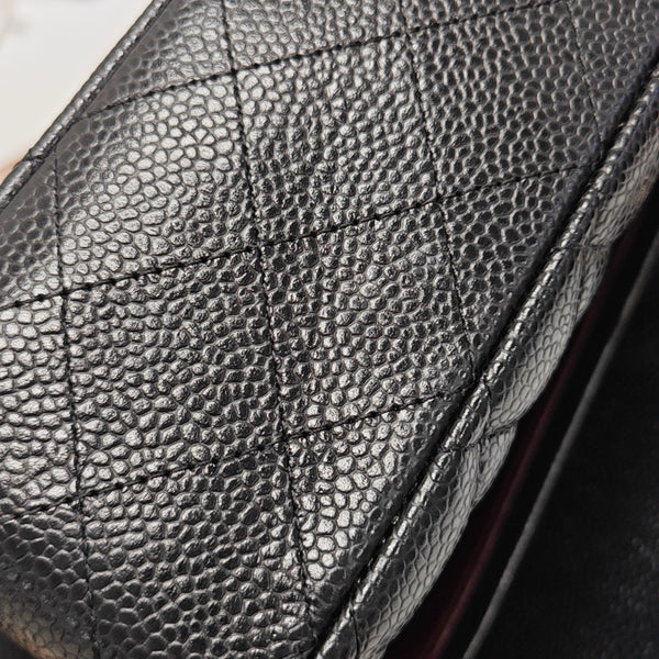 CLASSIC FLAP Medium Quilted Grained Calfskin Black