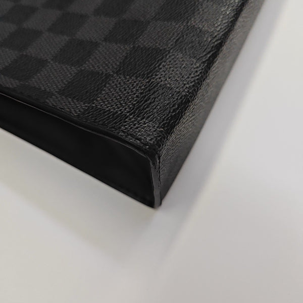 Pochette Voyag MM Damier Graphite Coated Canvas Gray