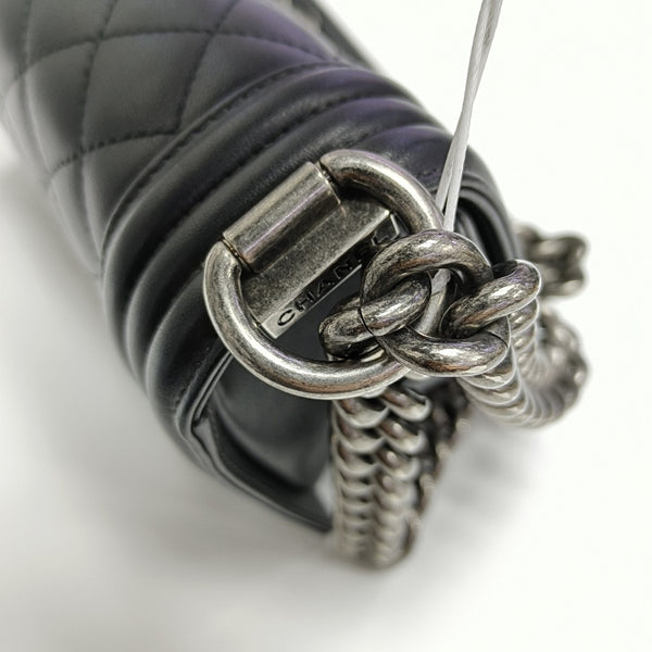 BOY CHANEL Small Quilted Calfskin Black