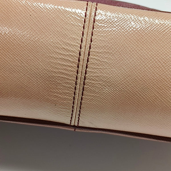 Authenticated pre-owned Be Dior Medium Calfskin Red - Shoulder Bag at Looply