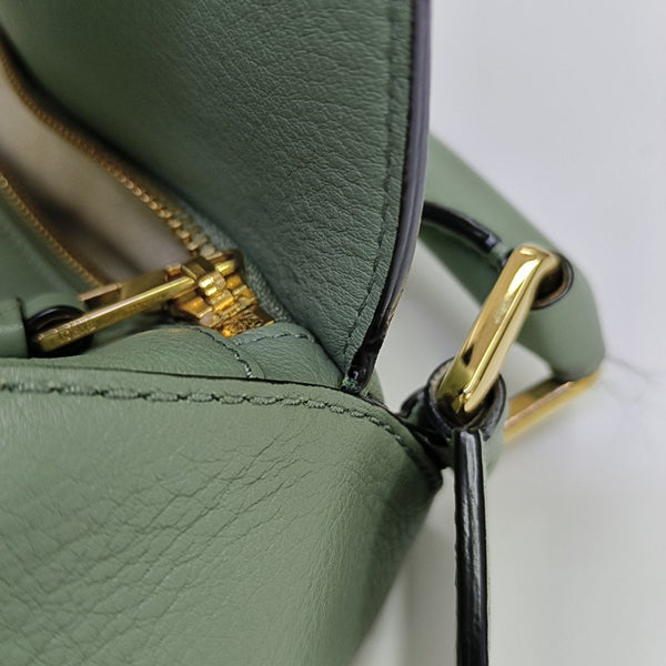 Puzzle Medium Calfskin Green