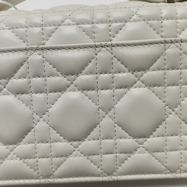 Lady Dior Small Cannage Lambskin White