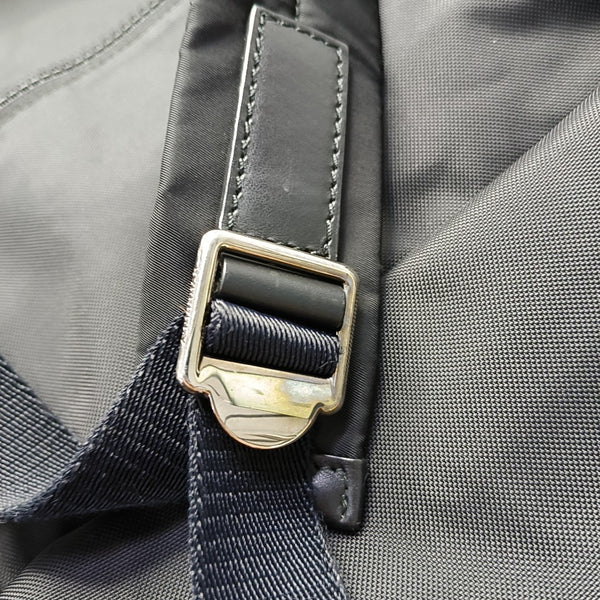 Canvas Black