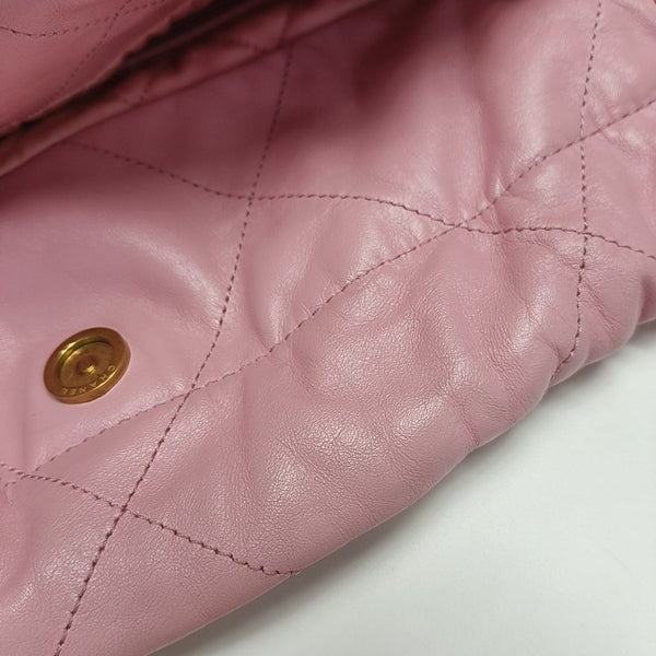 CHANEL 22 Small Quilted Calfskin Pink